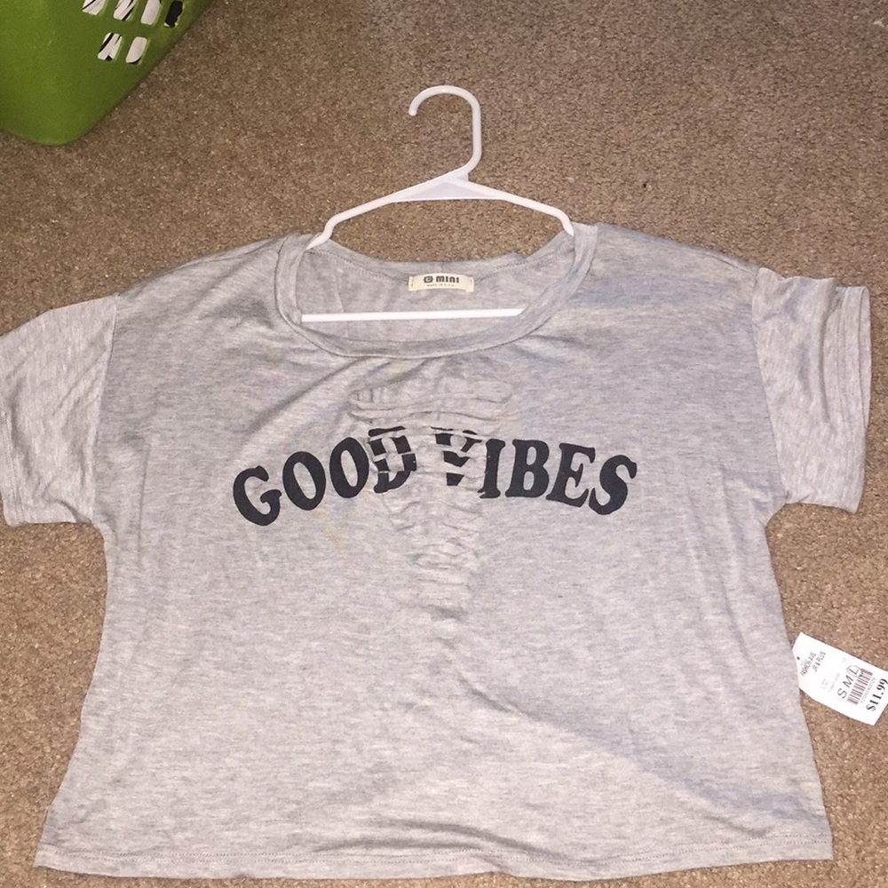 “Good Vibes” crop top